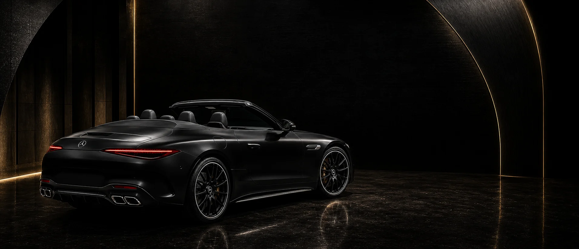 مرسدس AMG SL 63 مشکی با نورپردازی طلایی